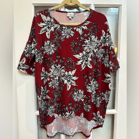 LuLaRoe Irma Red Black Floral Oversized High Low Tunic Top Size Small S - Med - Picture 9 of 9